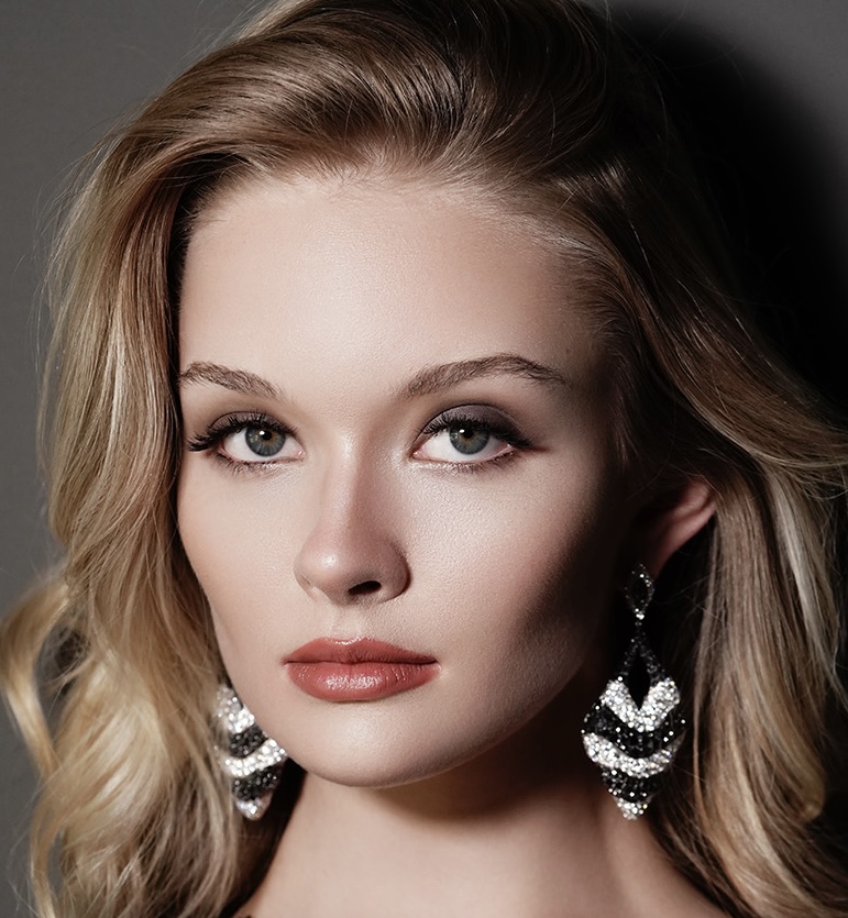 Black & White Teardrop Earrings